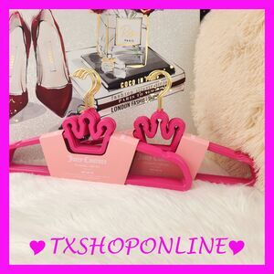 💗👗Juicy Couture 2 packs of pink crown hangers👗💗 NEW